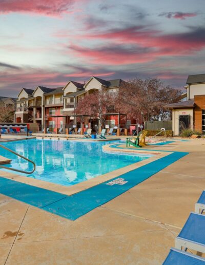 poolside luxury apartments lubbock tx